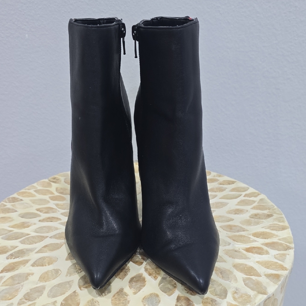 Steve Madden Sleek Black Heeled Boots